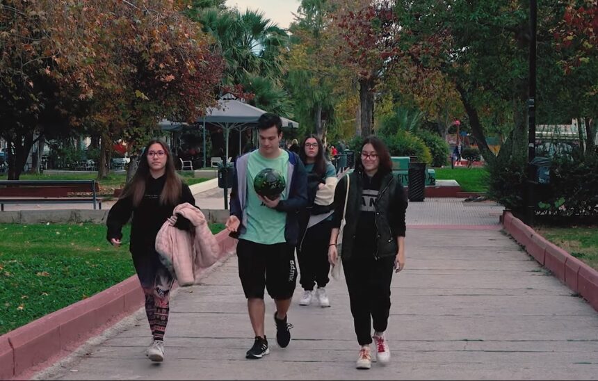 "Σύγχρονη αλάνα", ταινία μικρού μήκους - Μια αληθινή εφηβική ιστορία στο Αιγάλεω 1