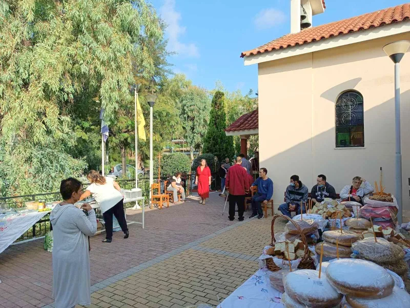 Γιορτή του Αγίου Γερασίμου στο Δαφνί, προστάτη των ψυχικώς πασχόντων 6 Γιορτή του Αγίου Γερασίμου στο Δαφνί, προστάτη των ψυχικώς πασχόντων 5