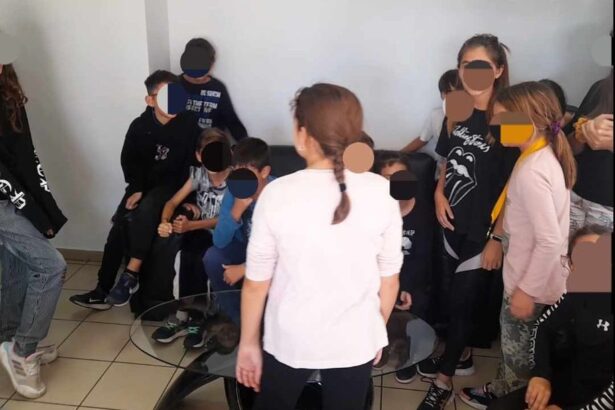 Η Διεύθυνση Πρωτοβάθμιας "τα βρήκε μπαστούνια" με την αγανακτισμένη Χαϊδαριώτισσα μάνα! 43