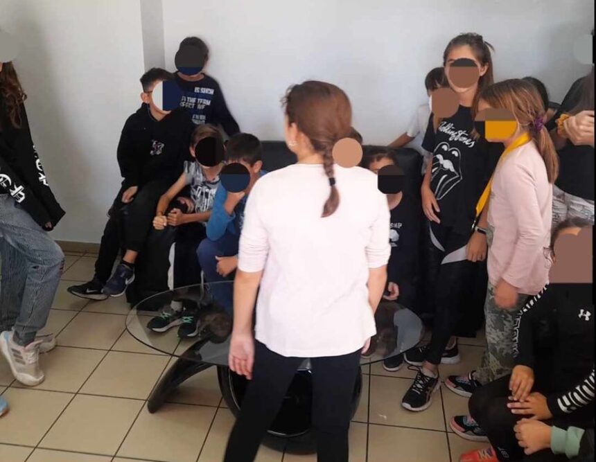 Η Διεύθυνση Πρωτοβάθμιας "τα βρήκε μπαστούνια" με την αγανακτισμένη Χαϊδαριώτισσα μάνα! 1