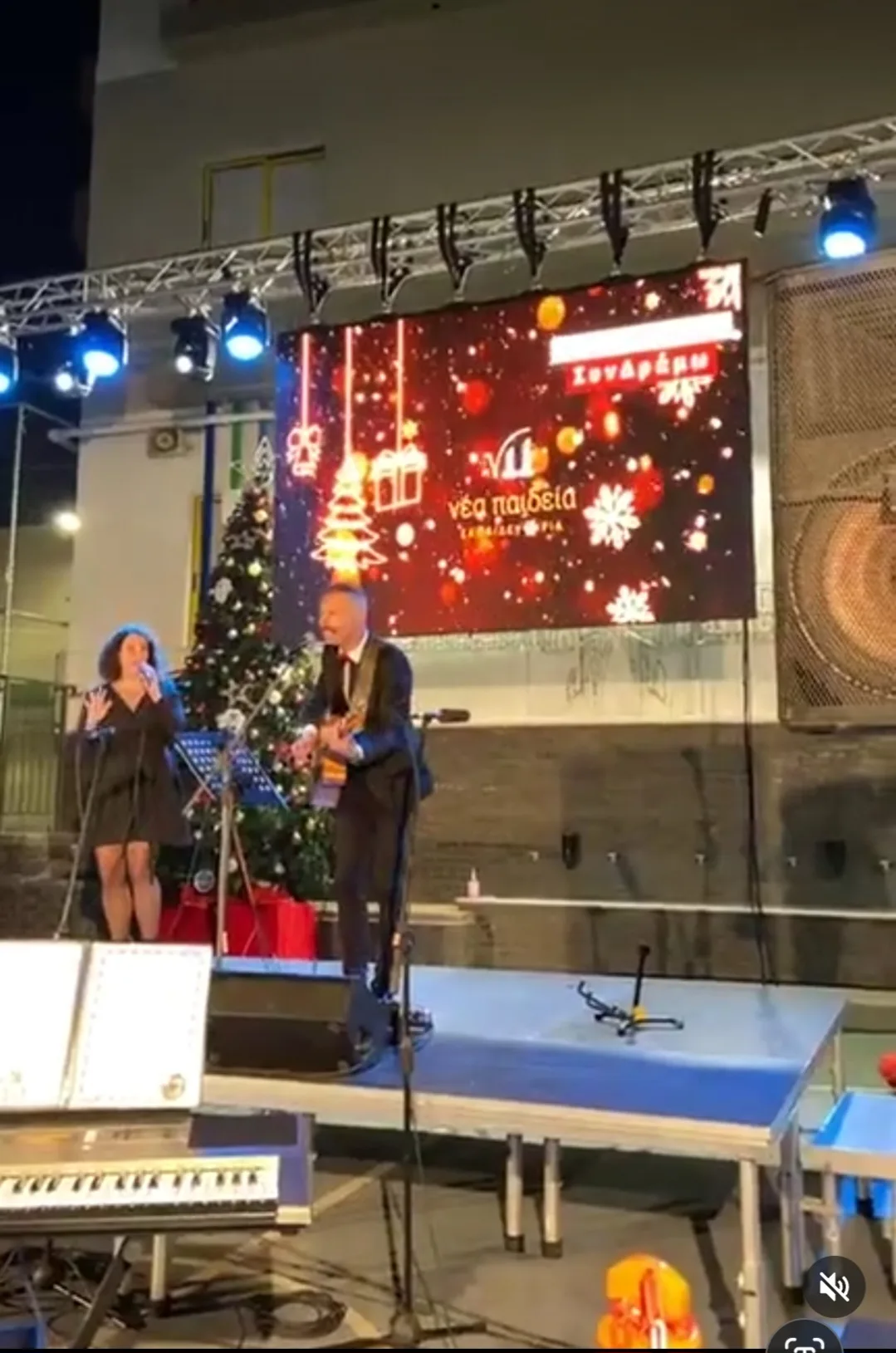 Μαρία Ντάγκα: Πολλές φιλανθρωπικές δράσεις και εκδηλώσεις μέχρι τα Χριστούγεννα 4 Μαρία Ντάγκα: Πολλές φιλανθρωπικές δράσεις και εκδηλώσεις μέχρι τα Χριστούγεννα 3