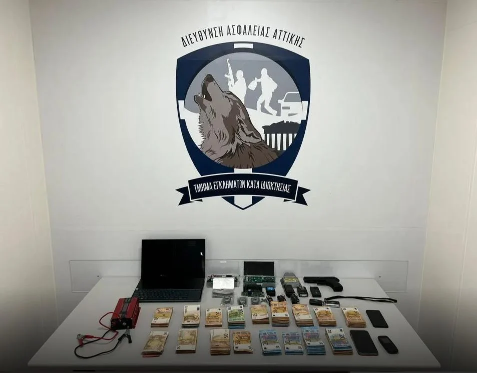 Εξαρθρώθηκε σπείρα που έκλεβε οχήματα στην Αττική – Πώς τα νομιμοποιούσαν 3 σπείρα που έκλεβε οχήματα στην Αττική