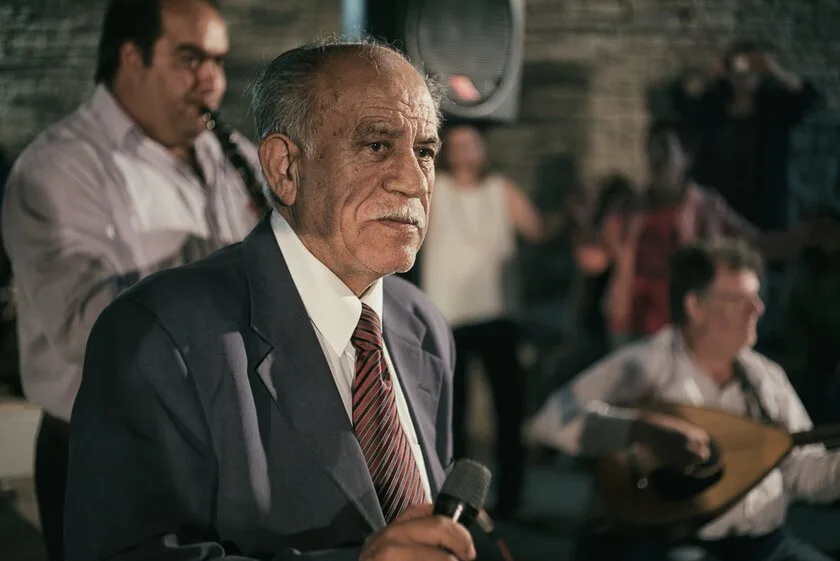 Ο Αλέξανδρος Αρκαδόπουλος τιμά τον δάσκαλό του Γρηγόρη Καψάλη στον Ελαφότοπο - Βίντεο 4 Ο Αλέξανδρος Αρκαδόπουλος τιμά τον δάσκαλό του Γρηγόρη Καψάλη στον Ελαφότοπο - Βίντεο 3