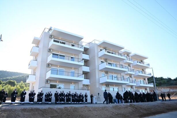 Σκαραμαγκάς: Ο Ν. Δένδιας εγκαινίασε πολυκατοικία στελεχών του Πολεμικού Ναυτικού 7