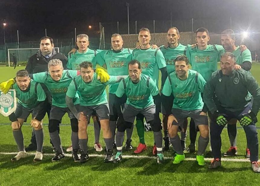 Σκληρή μάχη στο Παρίσι για τους Παλαίμαχους Δάφνης - Δάσους Χαϊδαρίου 1