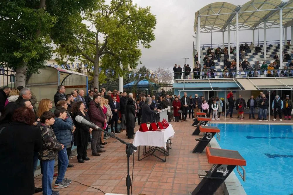 Ο διπλός Αγιασμός στο Χαϊδάρι και η κοπή Βασιλόπιτας του Δήμου - Φωτογραφίες 4 Ο διπλός Αγιασμός στο Χαϊδάρι και η κοπή Βασιλόπιτας του Δήμου - Φωτογραφίες 3