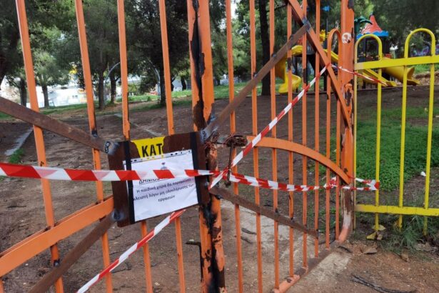 Σφραγίστηκε "με το καλημέρα" η παιδική χαρά 35