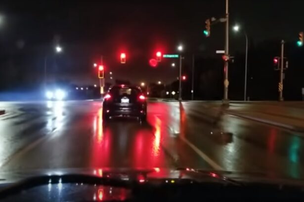 1:45 το πρωί, τέρμα Ιεράς Οδού και Λεωφόρος Αθηνών… 7