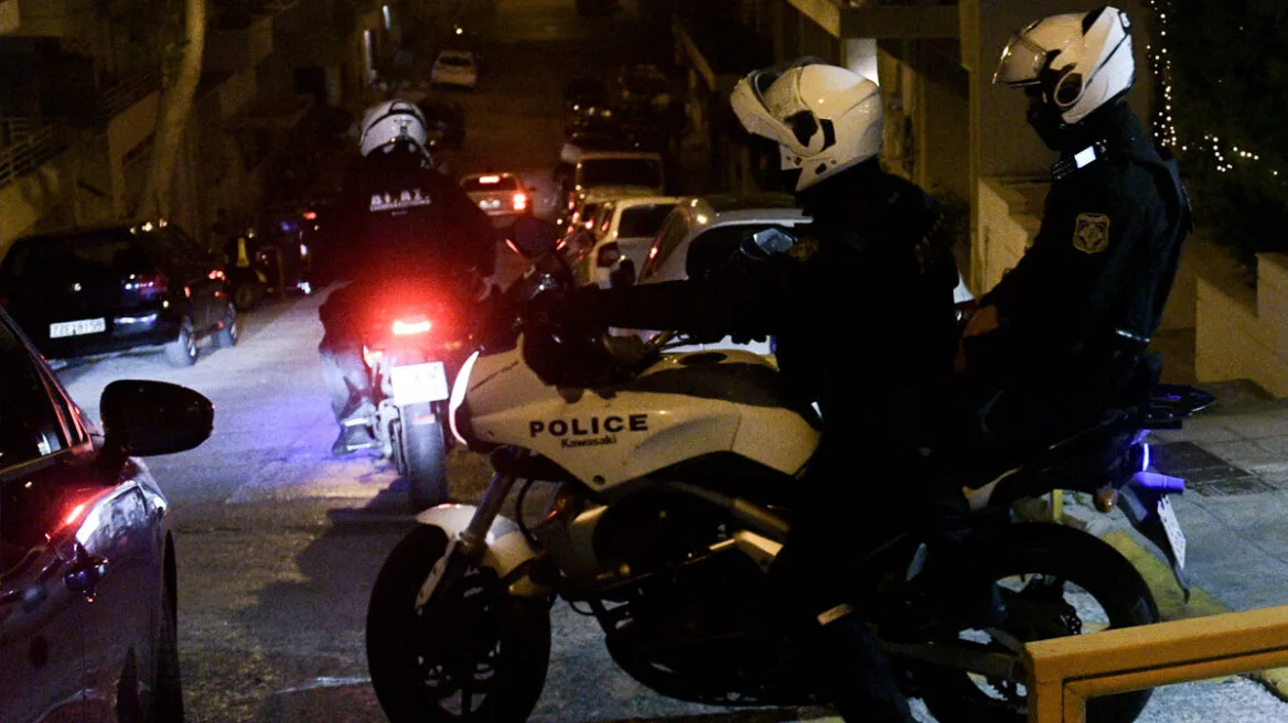 Τροχαίο με σύγκρουση ΙΧ και ομάδας ΔΙΑΣ στα ΕΛΠΕ – Τραυματίες δύο αστυνομικοί 3