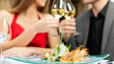 Γιορτή των ερωτευμένων: 5 μαγαζιά στο Χαϊδάρι για να τη γιορτάσεις με live 64