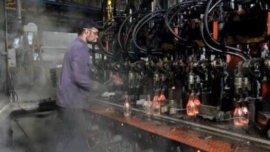 Υαλουργία Γιούλα: Ξαφνικός θάνατος για το εργοστάσιο του Αιγάλεω 7