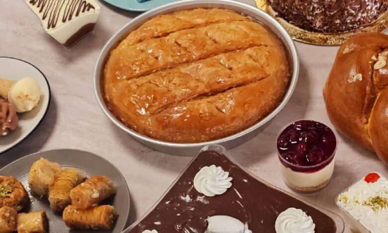 Τέσσερις προτάσεις για γλυκό επίλογο από το "Κοσμικόν" 2 Τέσσερις προτάσεις για γλυκό επίλογο από το "Κοσμικόν" 1