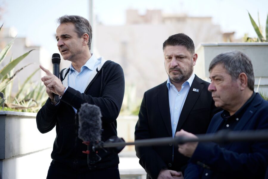 Ο Κυριάκος Μητσοτάκης στον Ασπρόπυργο - "Η κυβέρνηση δίνει πρακτικές λύσεις που ανακουφίζουν τη δική σας ζωή" 2 Ο Κυριάκος Μητσοτάκης στον Ασπρόπυργο - "Η κυβέρνηση δίνει πρακτικές λύσεις που ανακουφίζουν τη δική σας ζωή" 1