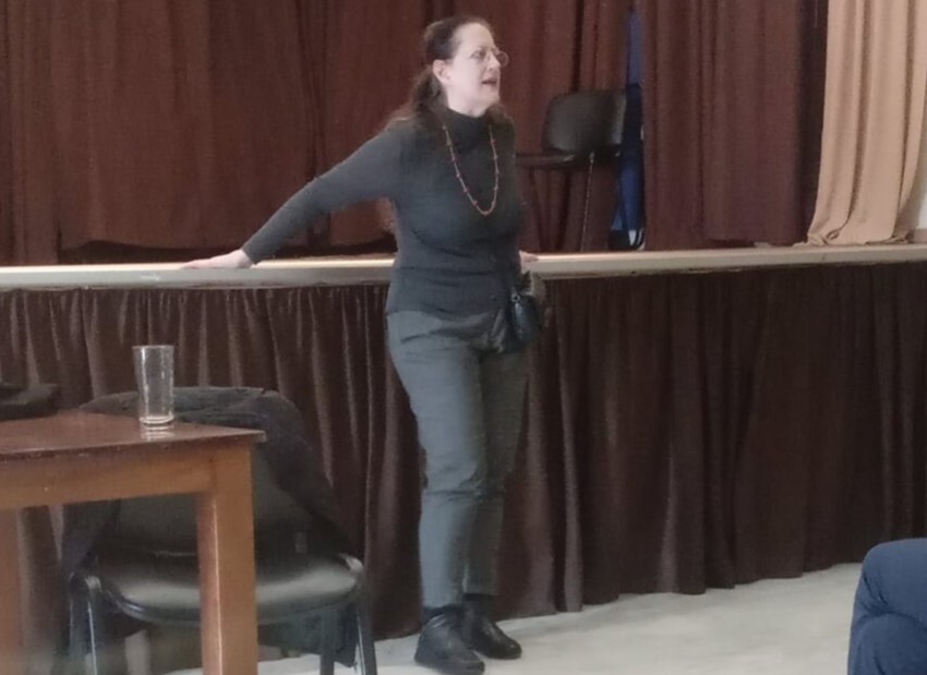 Η Ιουλίτα Ηλιοπούλου μίλησε για ποίηση με τους μαθητές του 1ου ΓΕΛ Χαϊδαρίου 1