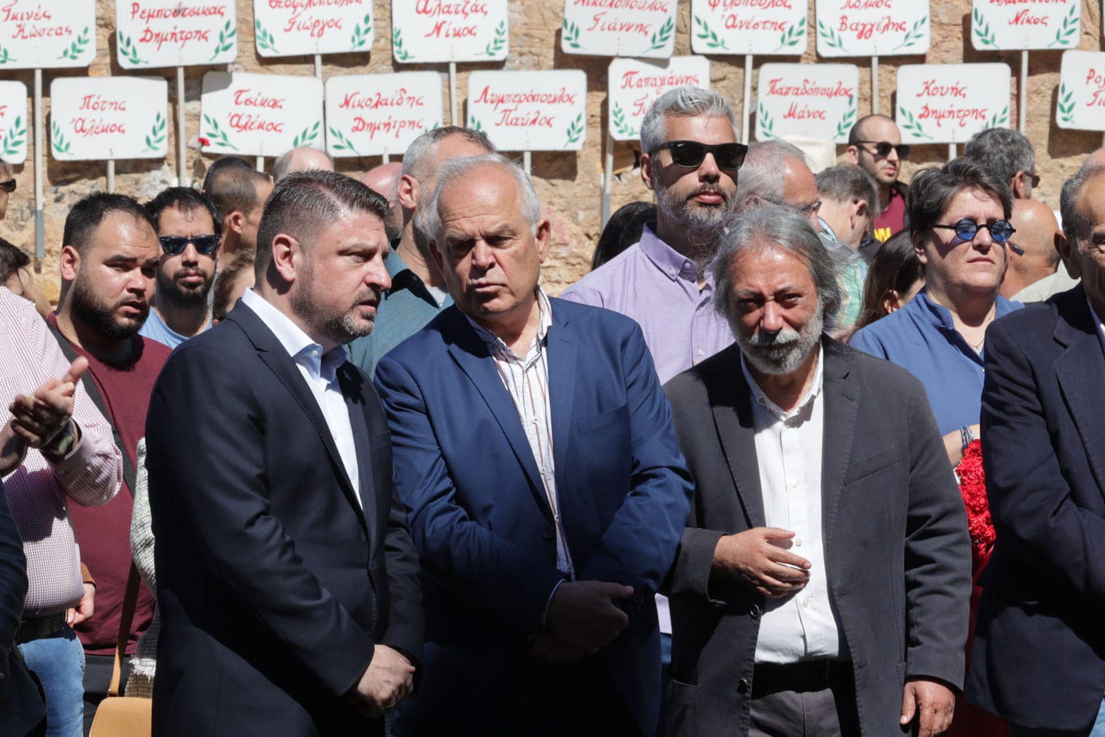 Πλήθος κόσμου στις κοινές εκδηλώσεις μνήμης Χαϊδαρίου και Καισαριανής 4 Πλήθος κόσμου στις κοινές εκδηλώσεις μνήμης Χαϊδαρίου και Καισαριανής 3