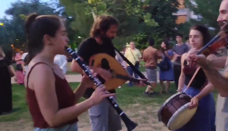 Παραδοσιακός χορός και γλέντι την Κυριακή του Θωμά 1