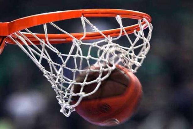 "Mας αξίζουν 10 ευρωπαϊκοί τίτλοι;" 35