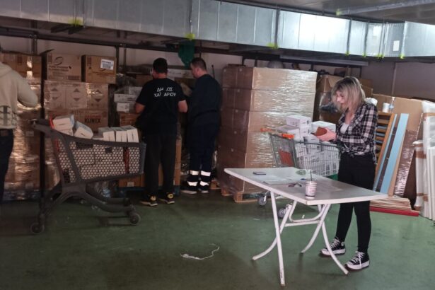 Δωρεά της Kleenex στον Δήμο Χαϊδαρίου με... πολιτικές προεκτάσεις: Η διοίκηση ΚΚΕ, η πολυεθνική και ένας δεξιός πολιτικός 53