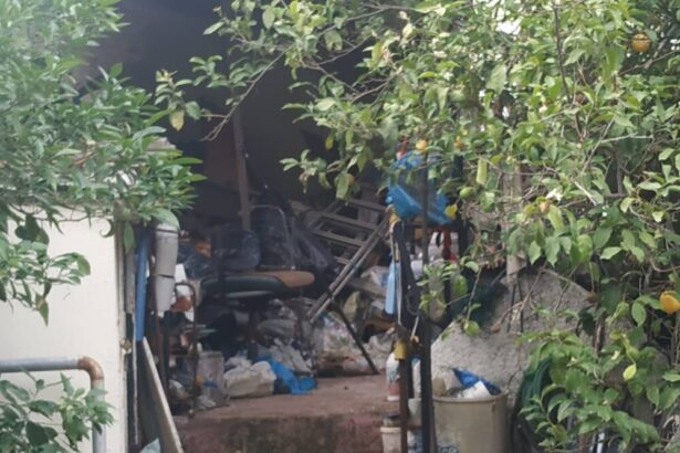 "Η γειτονιά μας υποφέρει και κινδυνεύει. Άραγε το κράτος έχει συνέχεια και ο Δήμος συνέπεια;" 31