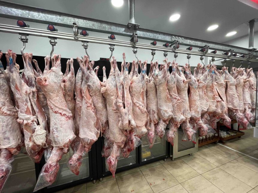 Κρεοπωλείο Μαρούγκας: Αρνάκι και κατσικάκι με σφραγίδα καταγωγής 1