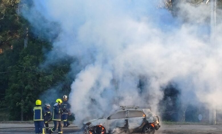Τυλίχτηκε στις φλόγες ΙΧ στο Δαφνί 2 Τυλίχτηκε στις φλόγες ΙΧ στο Δαφνί 1