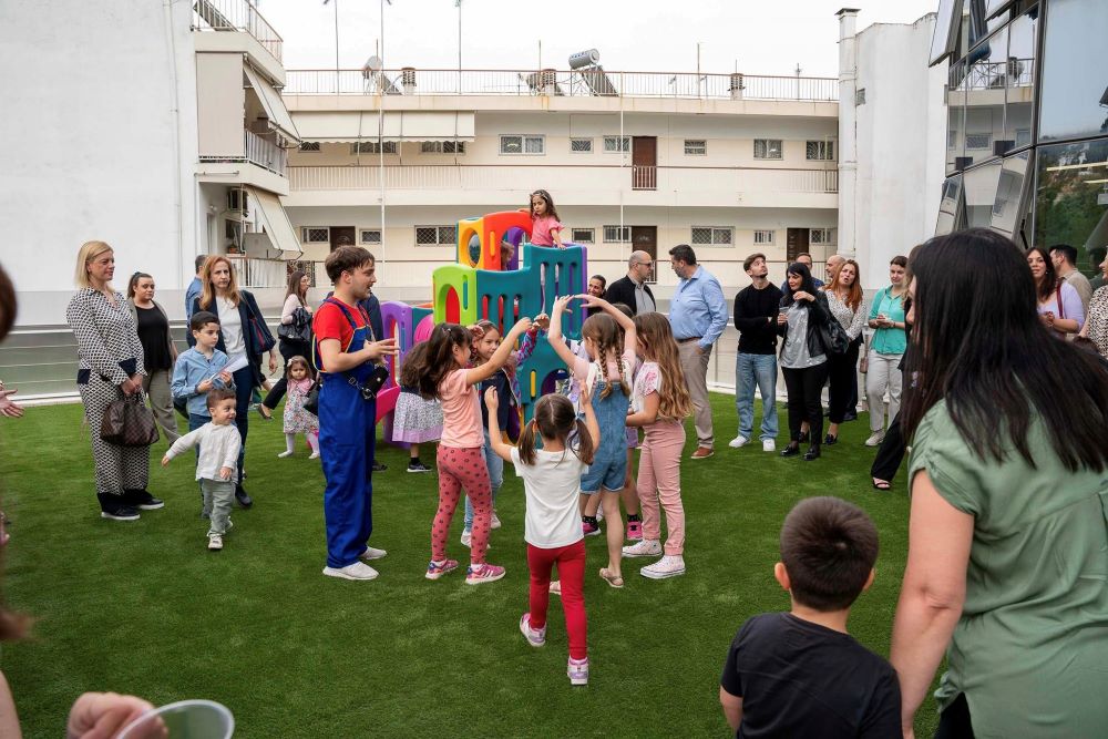 Εγκαινιάστηκε πρότυπο Νηπιαγωγείο στο Χαϊδάρι - Η "Ερμόνιος Σχολή" σας περιμένει για γνωριμία και ξενάγηση στις εγκαταστάσεις της 6 Εγκαινιάστηκε πρότυπο Νηπιαγωγείο στο Χαϊδάρι - Η "Ερμόνιος Σχολή" σας περιμένει για γνωριμία και ξενάγηση στις εγκαταστάσεις της 5