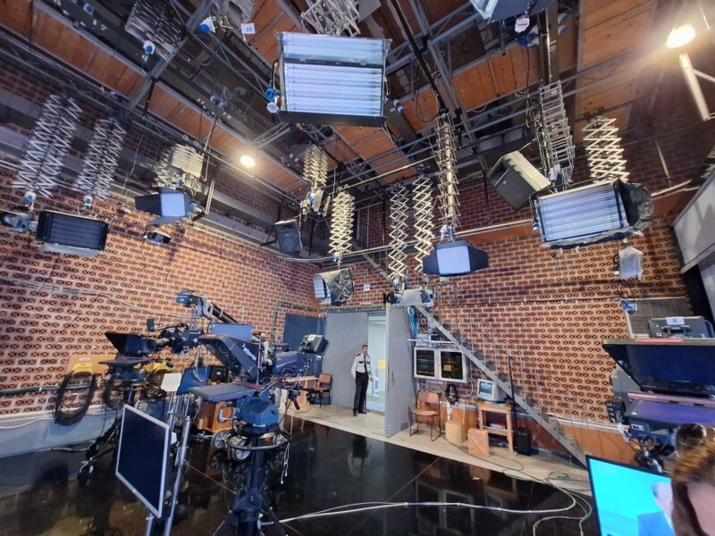 Επίσκεψη της δημοσιογραφικής ομάδας e-paideia news στο Ραδιομέγαρο της ΕΡΤ 6 Επίσκεψη της δημοσιογραφικής ομάδας e-paideia news στο Ραδιομέγαρο της ΕΡΤ 5