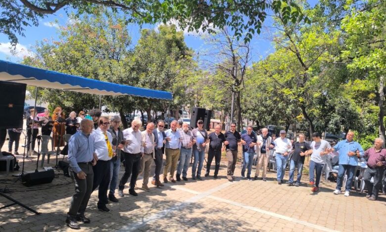 Καγκελάρης, τσίπουρο, καλό φαγητό και περίσσια διάθεση 2 Καγκελάρης, τσίπουρο, καλό φαγητό και περίσσια διάθεση 1