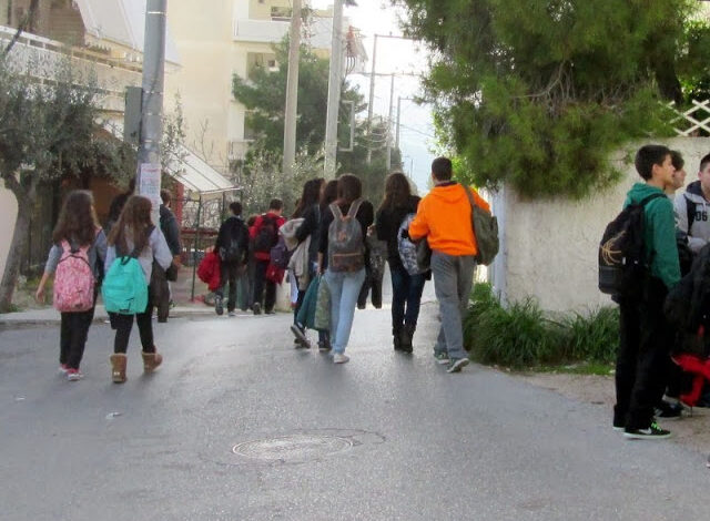 Δύο δραστικές παρεμβάσεις στους δρόμους της πόλης για τα παιδιά 2 Δύο δραστικές παρεμβάσεις στους δρόμους της πόλης για τα παιδιά 1