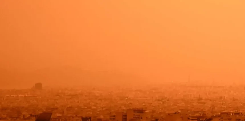 DW: Γιατί έρχεται αφρικανική σκόνη από τη Σαχάρα στην Ευρώπη; 2 DW: Γιατί έρχεται αφρικανική σκόνη από τη Σαχάρα στην Ευρώπη; 1
