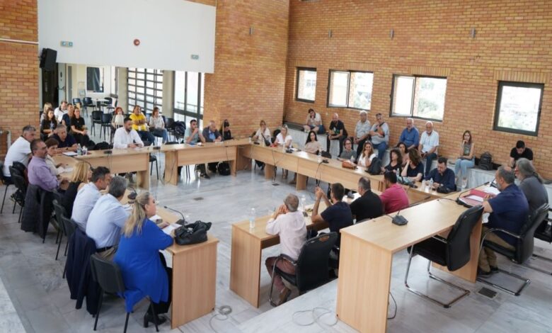 Ομόφωνα το Δημοτικό Συμβούλιο υπέρ 5 εργαζομένων για μονιμοποίηση 2 Ομόφωνα το Δημοτικό Συμβούλιο υπέρ 5 εργαζομένων για μονιμοποίηση 1