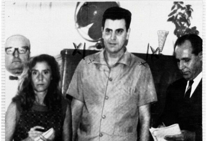 Νίκος Γαλανός: Στο σπίτι στο Χαϊδάρι όπου έμενα με την πρώτη γυναίκα μου, συνέλαβε η χούντα τον Μίκη Θεοδωράκη 4 Νίκος Γαλανός: Στο σπίτι στο Χαϊδάρι όπου έμενα με την πρώτη γυναίκα μου, συνέλαβε η χούντα τον Μίκη Θεοδωράκη 3