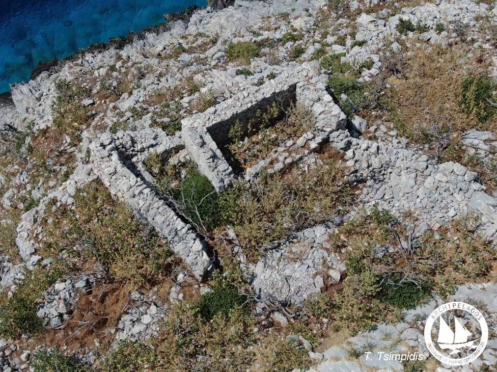 Νησάκια του Αιγαίου: Τα πρότυπα αειφορίας που καταστρέφουμε 7 Νησάκια του Αιγαίου: Τα πρότυπα αειφορίας που καταστρέφουμε 6