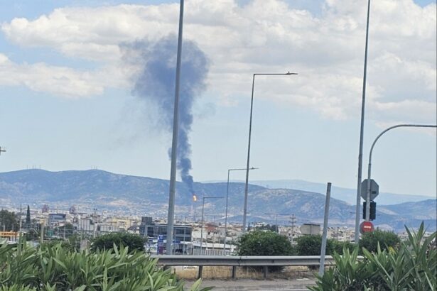 Στους Επιθεωρητές Περιβάλλοντος για την έκλυση μαύρου πυκνού καπνού και την περιοδική δυσοσμία 27