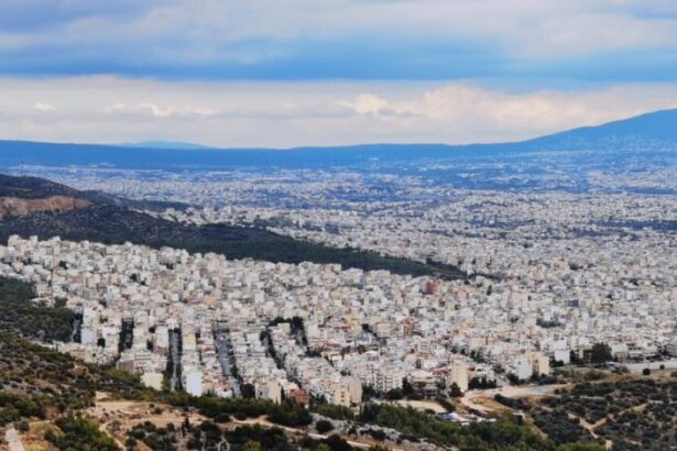 "Κρατάει χρόνια αυτή η κολόνια" - Δυσοσμία στη Δυτική Αθήνα 15
