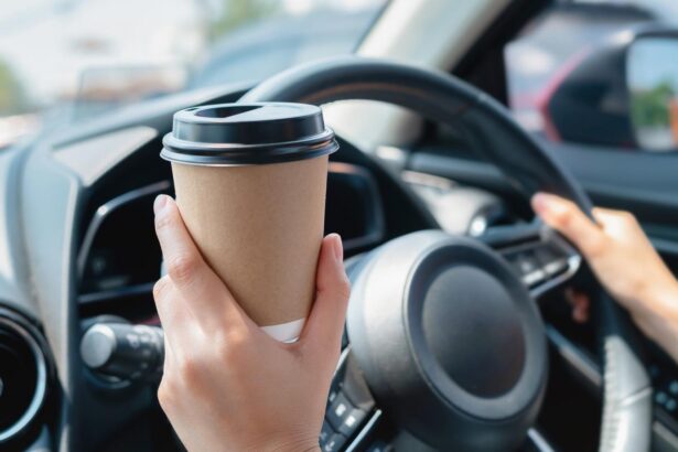Ο καφές στο αυτοκίνητο μπορεί να τσούξει... 47
