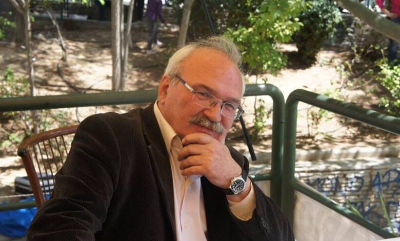 Κώστας Ασπρογέρακας: Όλα στο φως 2 Κώστας Ασπρογέρακας: Όλα στο φως 1