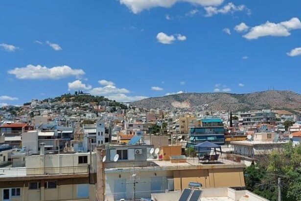 Χαϊδάρι: Στοπ σε πλειστηριασμό μετά από κινητοποίηση - Κι άλλη οικογένεια κέρδισε το σπίτι της! 55