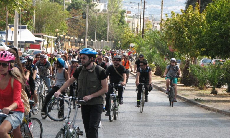 Ο ποδηλατόδρομος στην Ιερά Οδό προκαλεί συζητήσεις επί συζητήσεων από το 1991 μέχρι τις μέρες μας... 1 ποδηλατόδρομος