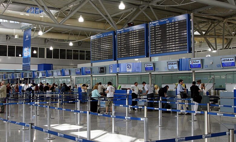 Καταγγελία για βιαιοπραγία πρώην υπουργού σε βάρος υπαλλήλου στο αεροδρόμιο Ελ. Βενιζέλος 2 Καταγγελία για βιαιοπραγία πρώην υπουργού σε βάρος υπαλλήλου στο αεροδρόμιο Ελ. Βενιζέλος 1