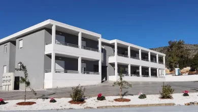 Αυτή είναι η "χακί πολιτεία" που χτίστηκε μέσα στο Στρατόπεδο Χαϊδαρίου 103