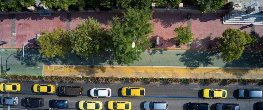 "Είναι για γέλια όποιος θέλει ποδηλατόδρομο στην Ιερά Οδό" 1