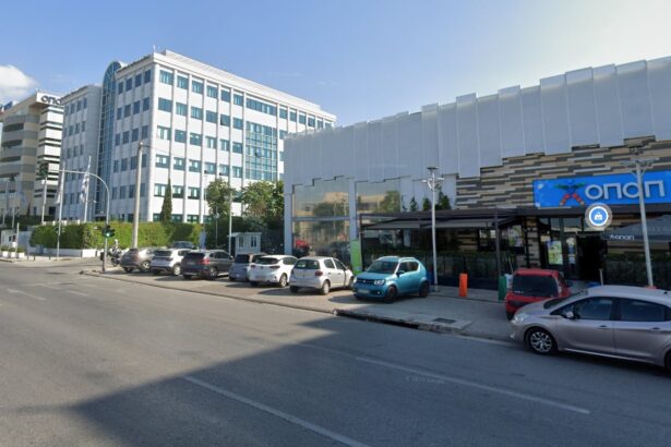 Βγαίνει στο σφυρί ακίνητο μεγάλης αντιπροσωπείας αυτοκινήτων στη Λεωφόρο Αθηνών 41