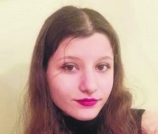 Άριστα, χωρίς στερήσεις αλλά με σύστημα! Τρία κορίτσια μας μιλούν για την επιτυχία τους 8 Άριστα, χωρίς στερήσεις αλλά με σύστημα! Τρία κορίτσια μας μιλούν για την επιτυχία τους 7
