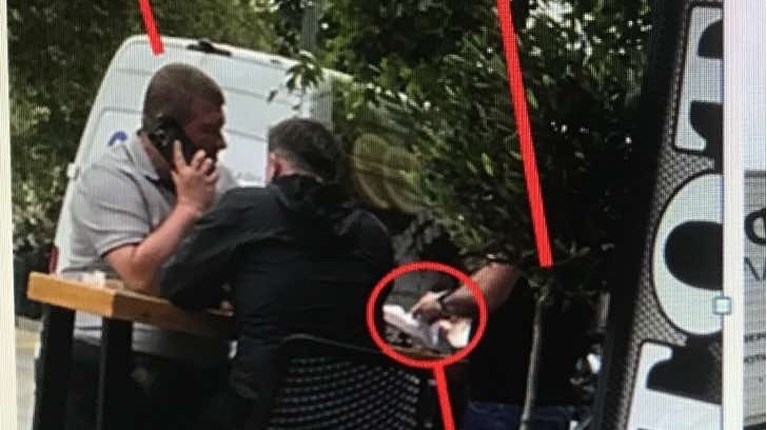 Επόπτες Υγείας της Περιφέρειας Αττικής 12 από τους συλληφθέντες για το κύκλωμα εκβιαστών 2 Επόπτες Υγείας της Περιφέρειας Αττικής 12 από τους συλληφθέντες για το κύκλωμα εκβιαστών 1