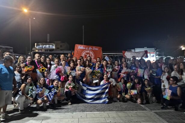 Υποδοχή στην Πλατεία Δημαρχείου για τα "χρυσά κορίτσια" του Αθλητικού Ομίλου Γυμναστικής Χαϊδαρίου 7