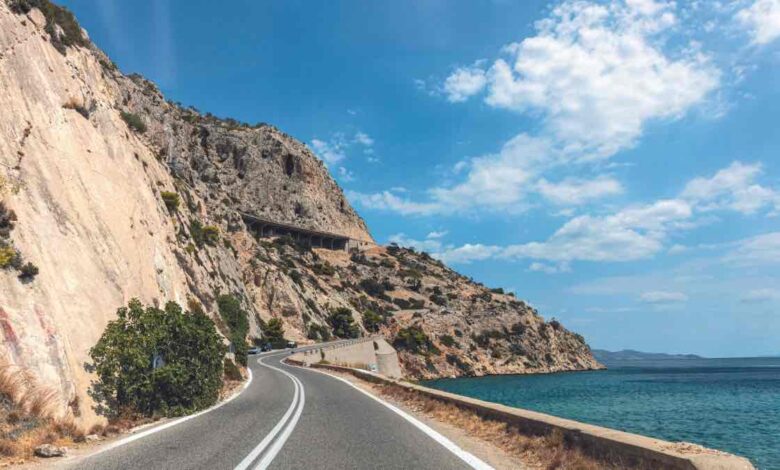 Η κρυμμένη Ριβιέρα στην παλιά Εθνική Οδό Αθηνών – Κορίνθου 2 Η κρυμμένη Ριβιέρα στην παλιά Εθνική Οδό Αθηνών – Κορίνθου 1