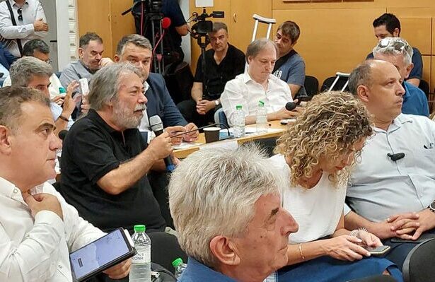 Μ. Σελέκος στη σύσκεψη του υπ. Εσωτερικών με δημάρχους: "Εγώ θα είμαι υπερήφανος αν εκπέσω για το λόγο αυτό!" 43
