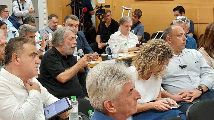 Μ. Σελέκος στη σύσκεψη του υπ. Εσωτερικών με δημάρχους: "Εγώ θα είμαι υπερήφανος αν εκπέσω για το λόγο αυτό!" 2 Μ. Σελέκος στη σύσκεψη του υπ. Εσωτερικών με δημάρχους: "Εγώ θα είμαι υπερήφανος αν εκπέσω για το λόγο αυτό!" 1