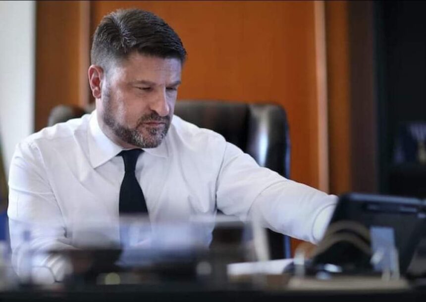 "Δομικό rotation" στην Περιφέρεια Αττικής - Ποιος είναι ο νέος αντιπεριφερειάρχης Δυτικής Αθήνας 2 "Δομικό rotation" στην Περιφέρεια Αττικής - Ποιος είναι ο νέος αντιπεριφερειάρχης Δυτικής Αθήνας 1
